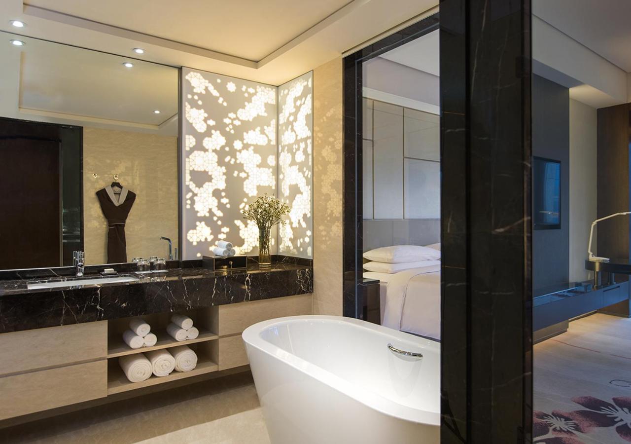 Renaissance Nanjing Olympic Centre Hotel Exterior foto